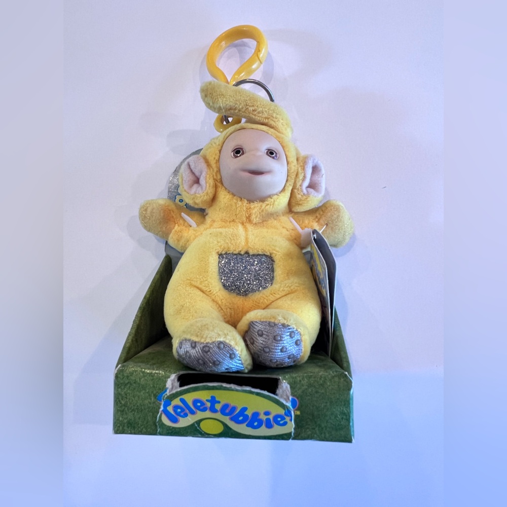 Laa-Laa Yellow Teletubbies Vintage Clip on in original packaging & tags